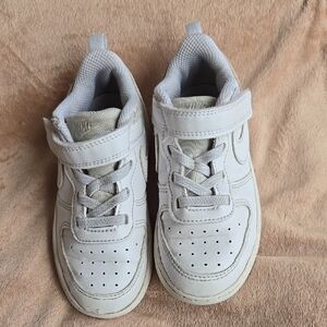 Nike White Kids Sneakers with Grey Accents